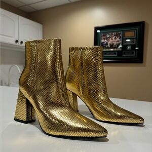 Mark Fisher Jina Metallic Bootie In Gold Women’s Size 8 New Without Box Mint